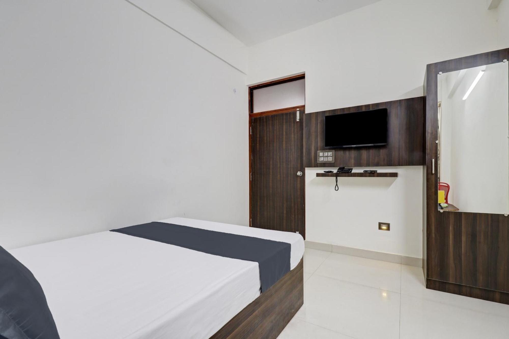 Hotel O J.K. Suites & Rooms Bangalore Exterior foto